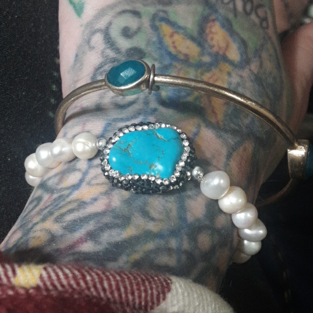 Vintage genuine turquoise and pearl bracelet